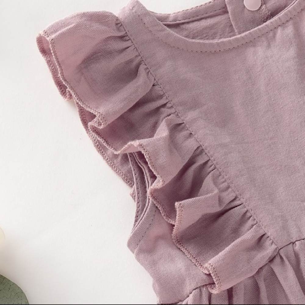 ✨💫HP X4✨💫Solid Flounced Sleeve Dress💕 - Picture 3 of 8